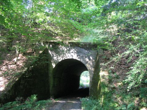 Wegdurchlass vor dem Freienseener Tunnel