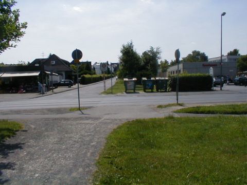 Bahnbergang ber den Forstbachweg, Haltepunkt Eisenhammer