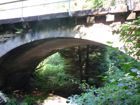 Brücke über den Speyerbach
