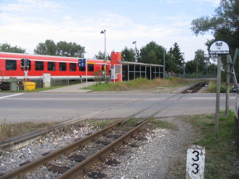 Bahnbergang in Warthausen