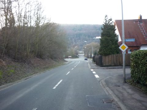 Damm auf der gegenberliegenden Neckarseite