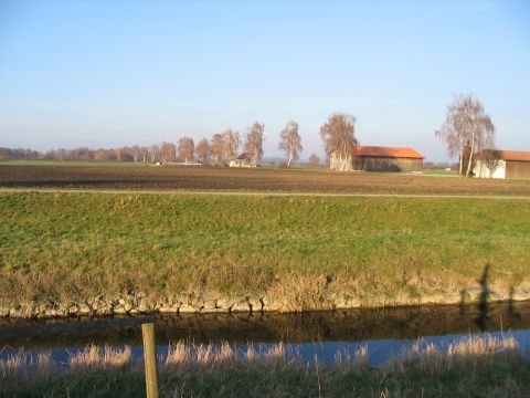 Zwischen Pfaffenhausen und Bronnen