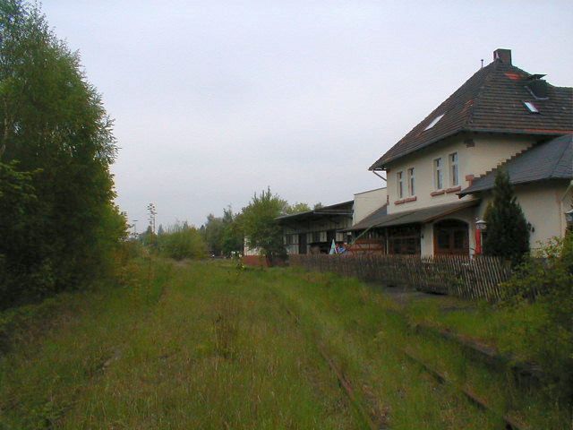 Bahnhof vom Bahnsteig