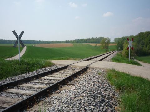 Bahnübergang zwischen Heimerdingen und Weissach