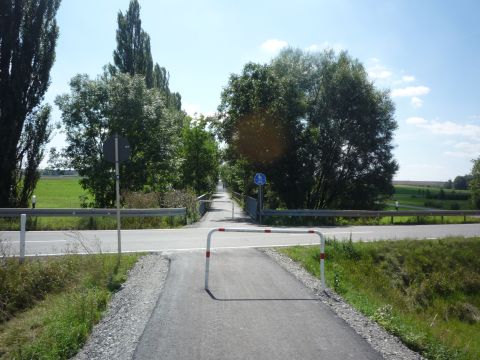 Bahnbergang ber die Strae von Rittershausen nach Sonderhofen