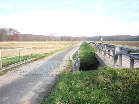 Brücke über den Tieflachkanal