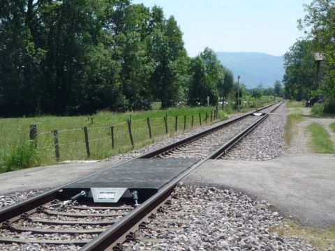 Bahnübergang zwischen Schwarzach und Hildmannsfeld
